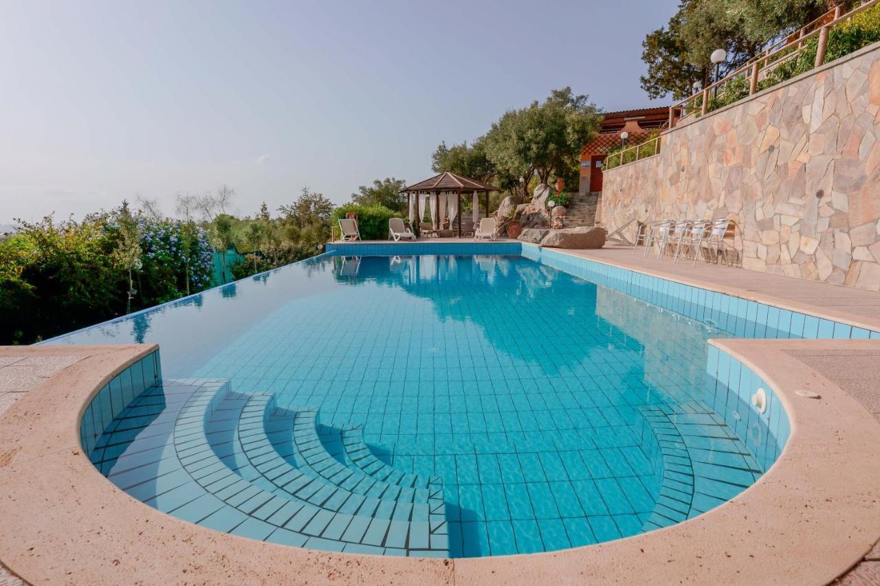 Cedri 14 Konuk evi Capitana Dış mekan fotoğraf